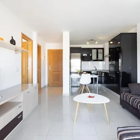 Home2book Urban Loft Las Granadas *